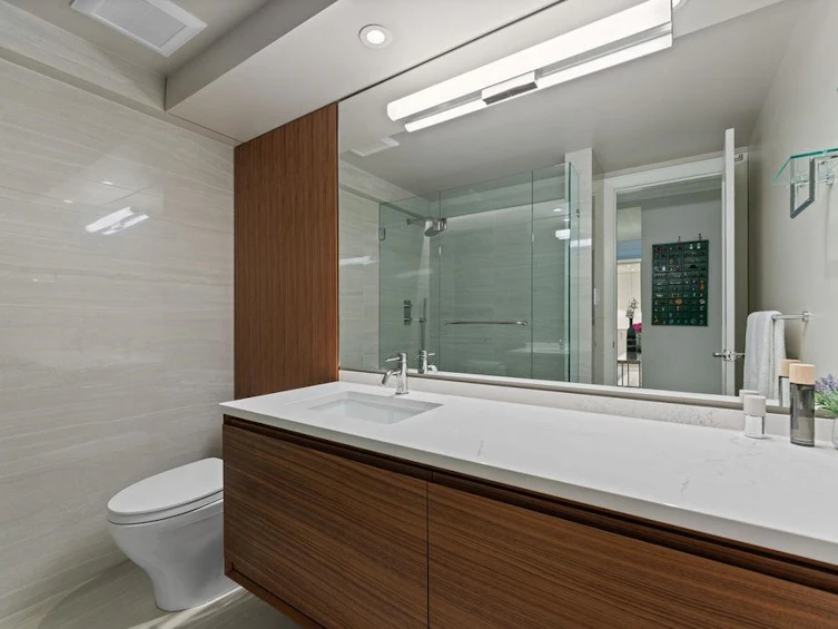 305-4101 Yew Street, Vancouver, BC, V6L 3B7 - 6