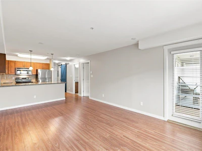 205-2373 Atkins Avenue - 5