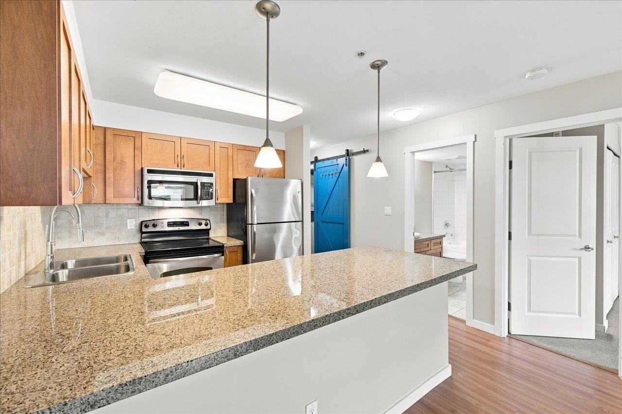 205-2373 Atkins Avenue, Port Coquitlam, BC, V3C 1Y7 - 9