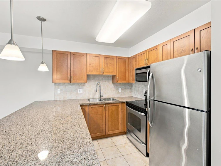 205-2373 Atkins Avenue, Port Coquitlam, BC, V3C 1Y7 - 11