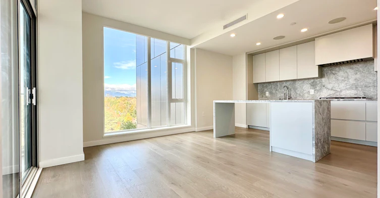 1207-7433 Cambie, Vancouver, BC, V6P 0J8 - 7