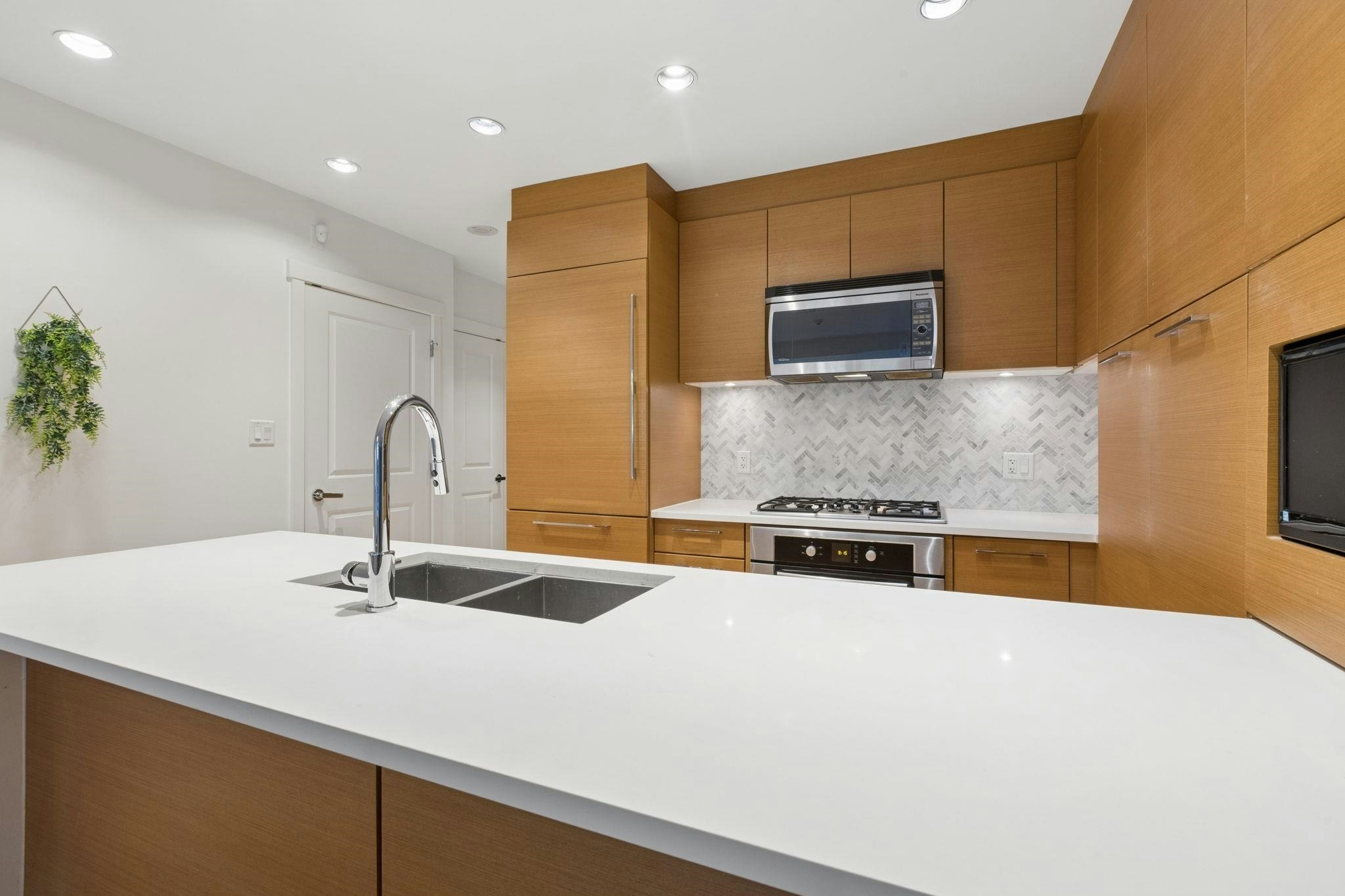 105-5868 Agronomy Road, Vancouver, BC, V6T 0B5 - 6