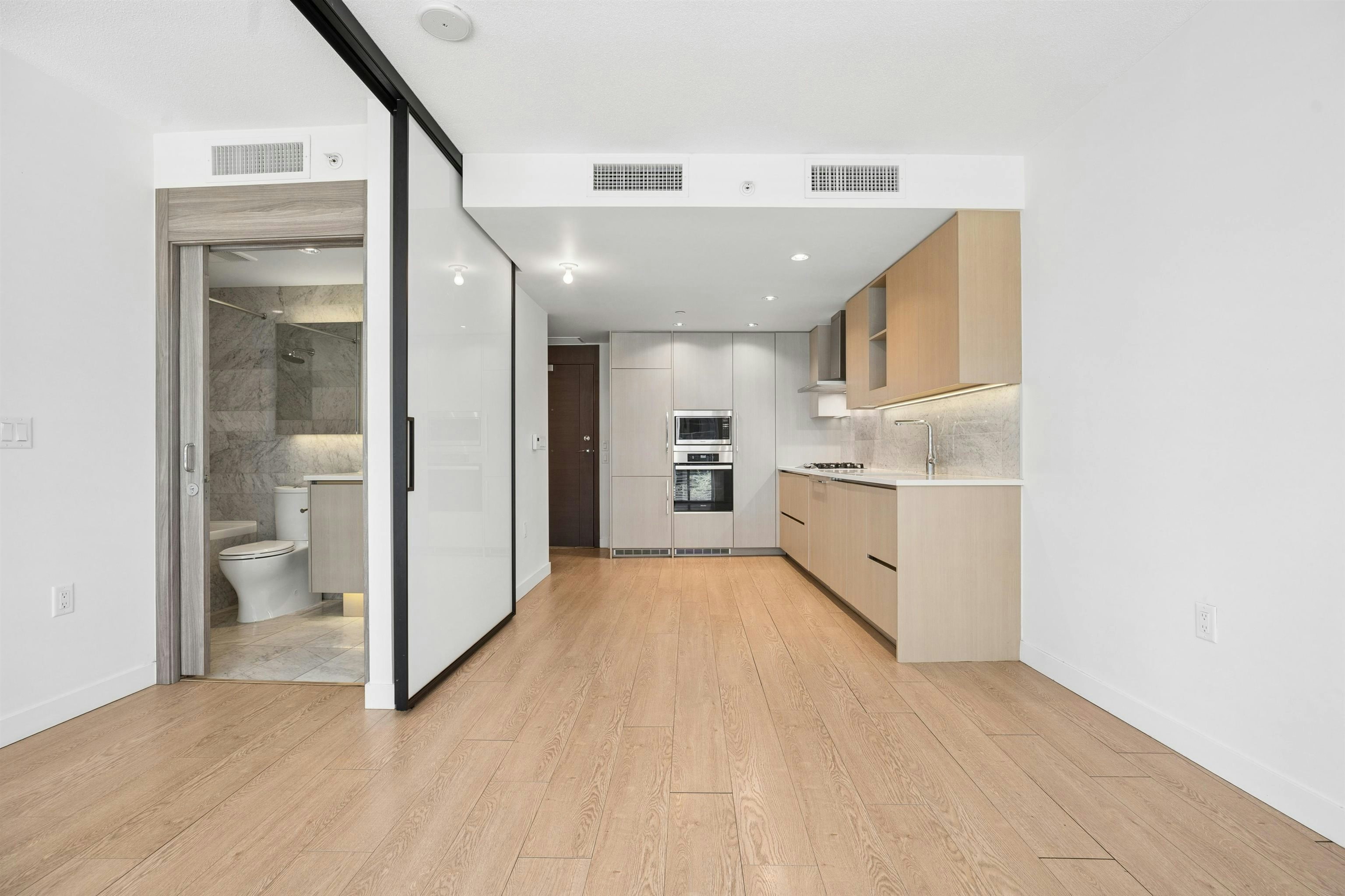 511-89 Nelson, Vancouver, BC, V6Z 0E7 - 14