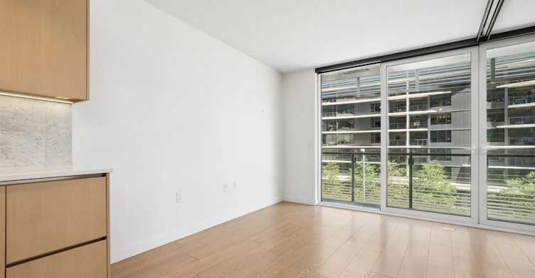 511-89 Nelson, Vancouver, BC, V6Z 0E7 - 5