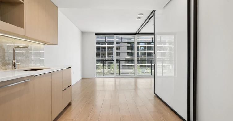 511-89 Nelson, Vancouver, BC, V6Z 0E7 - 4