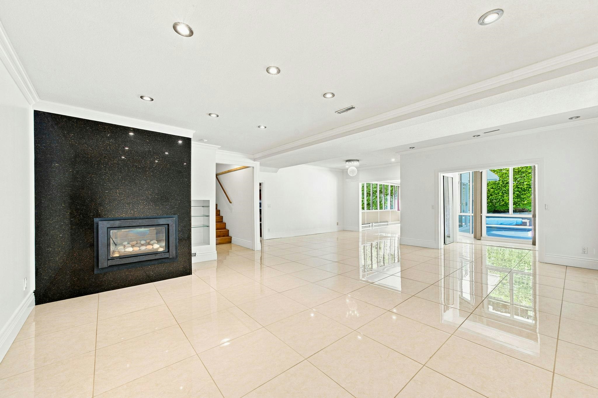 5553 Nancy Greene Way, North Vancouver, BC, V7R 4R6 - 8