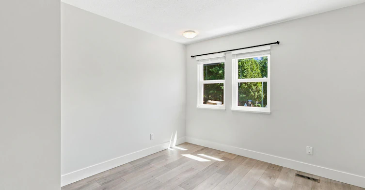 5553 Nancy Greene Way, North Vancouver, BC, V7R 4R6 - 13