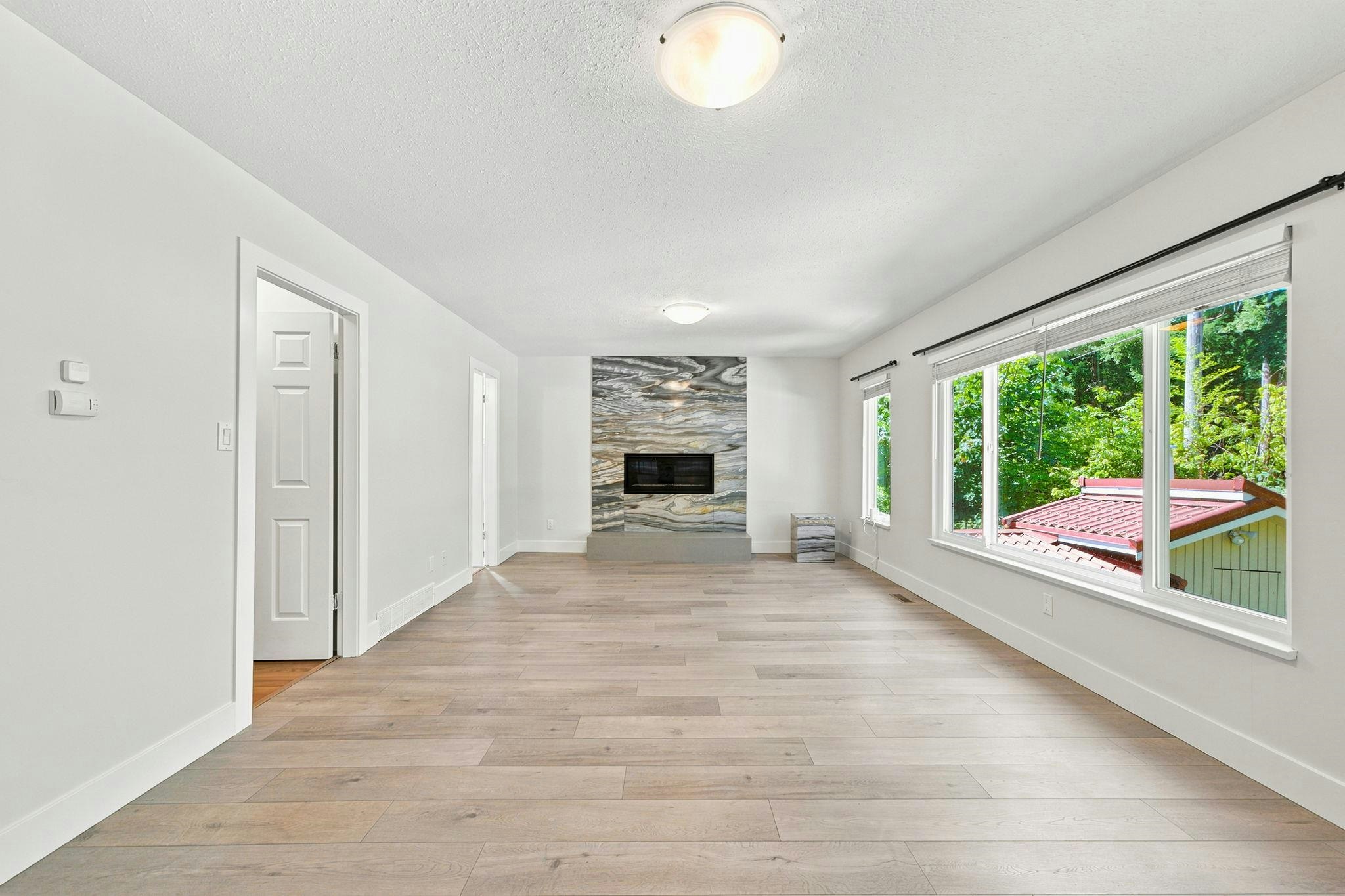 5553 Nancy Greene Way, North Vancouver, BC, V7R 4R6 - 9