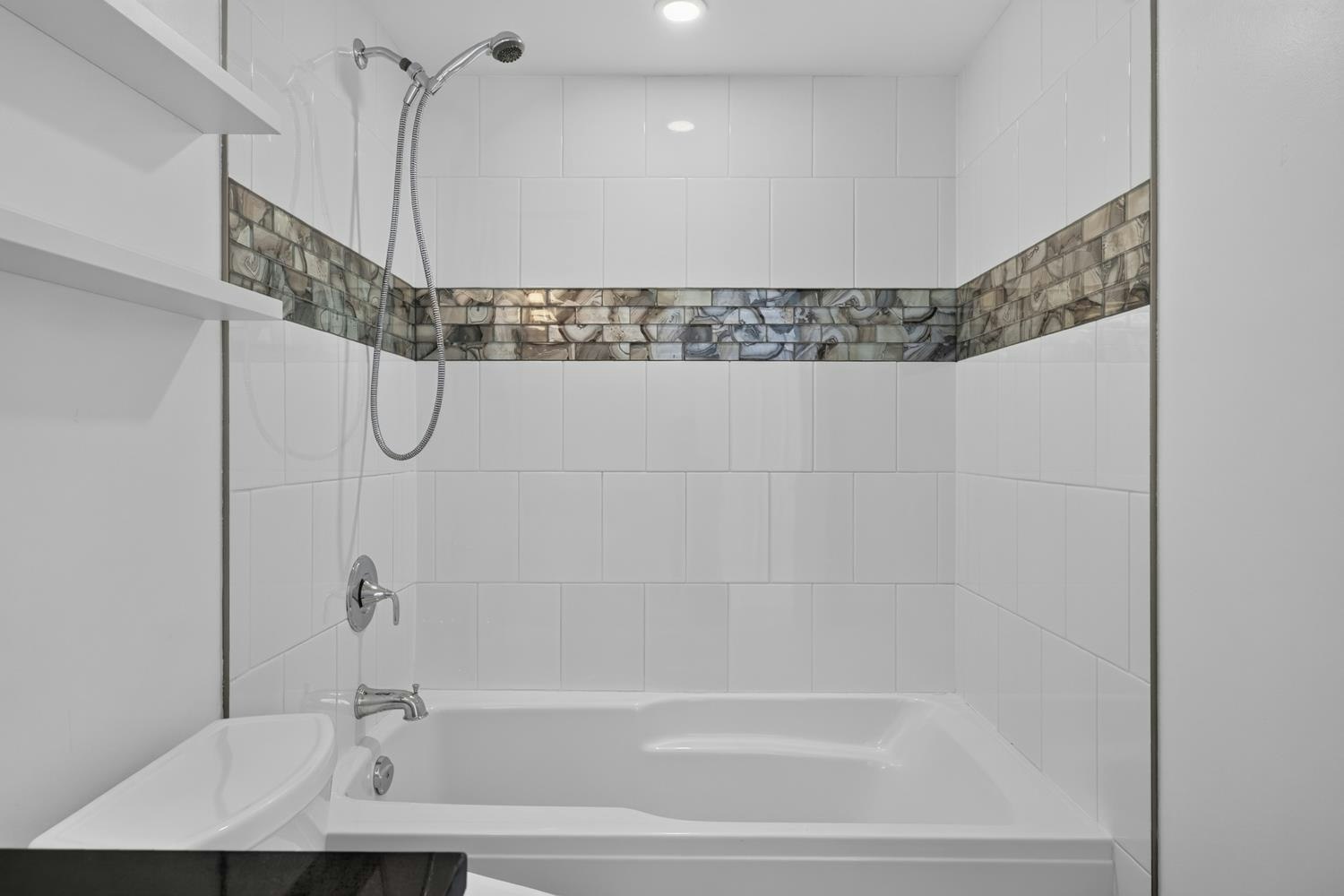 401-688 E 16th Avenue, Vancouver, BC, V5T 2V4 - 33