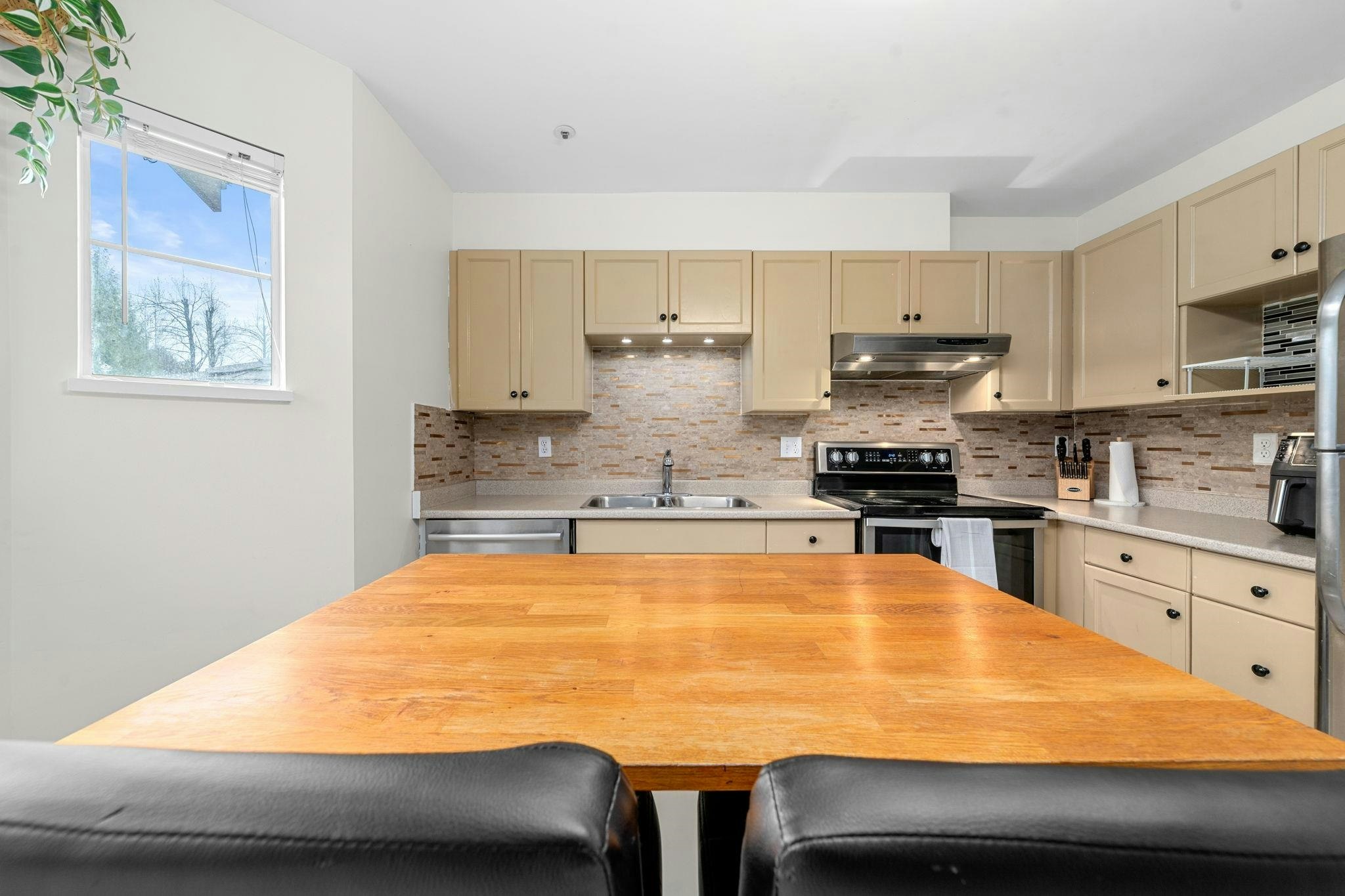 19-12188 Harris Road, Pitt Meadows, BC, V3Y 2N3 - 12