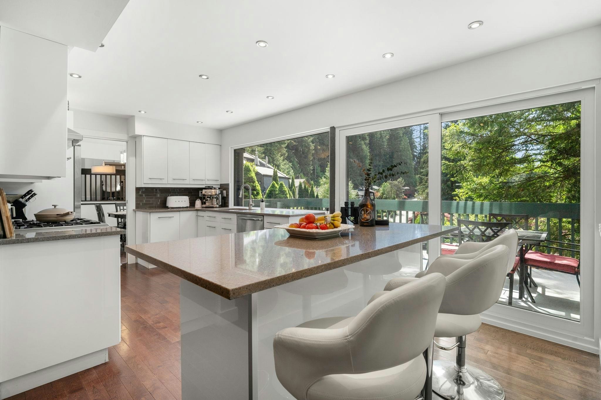 2086 Rivergrove Place, North Vancouver, BC, V7H 2L4 - 9