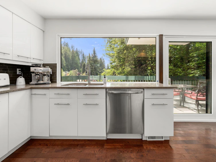 2086 Rivergrove Place, North Vancouver, BC, V7H 2L4 - 3