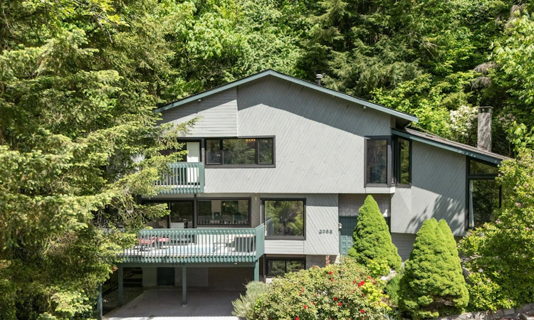 2086 Rivergrove Place