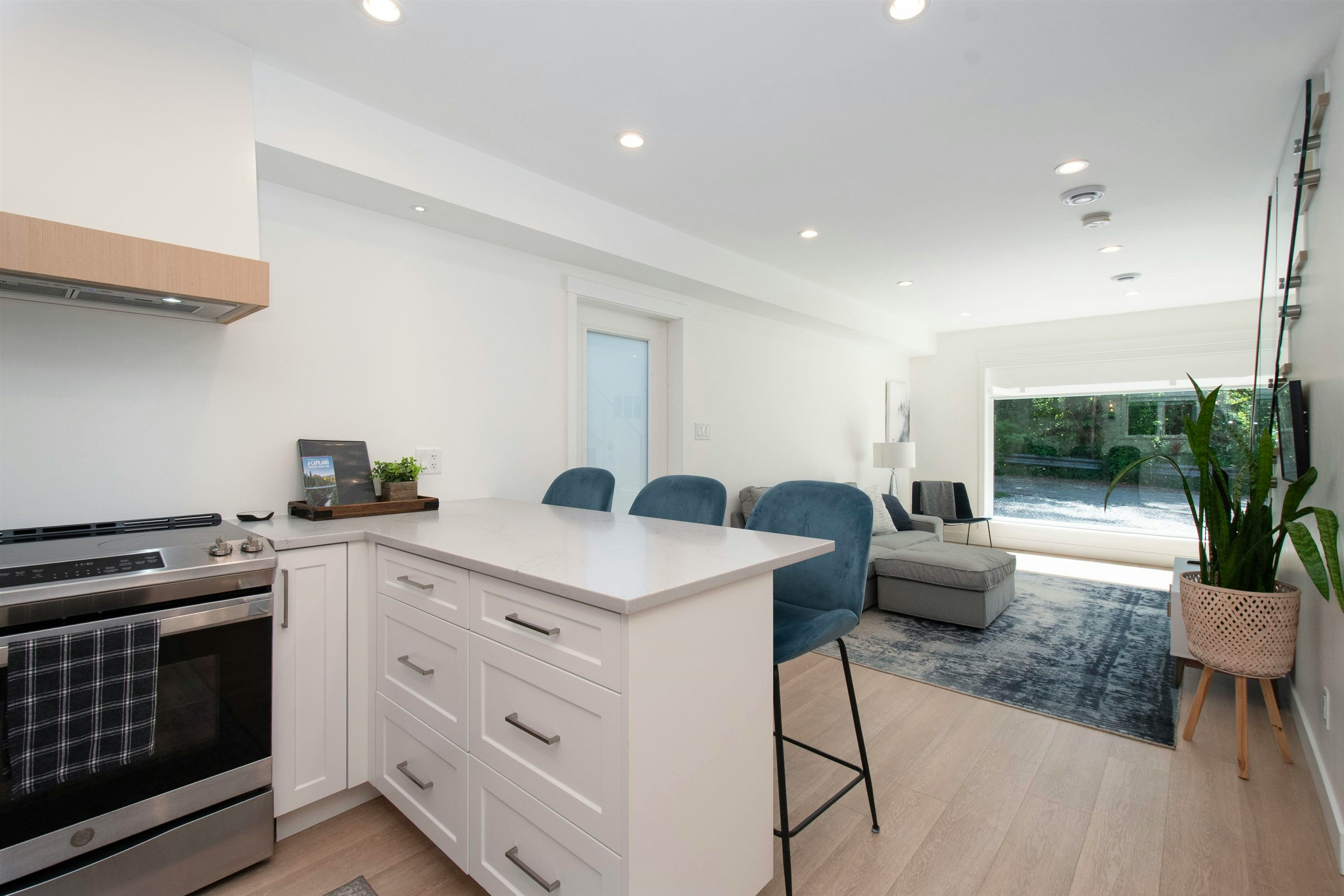 361 W 19th Street, North Vancouver, BC, V7M 1X7 - 30
