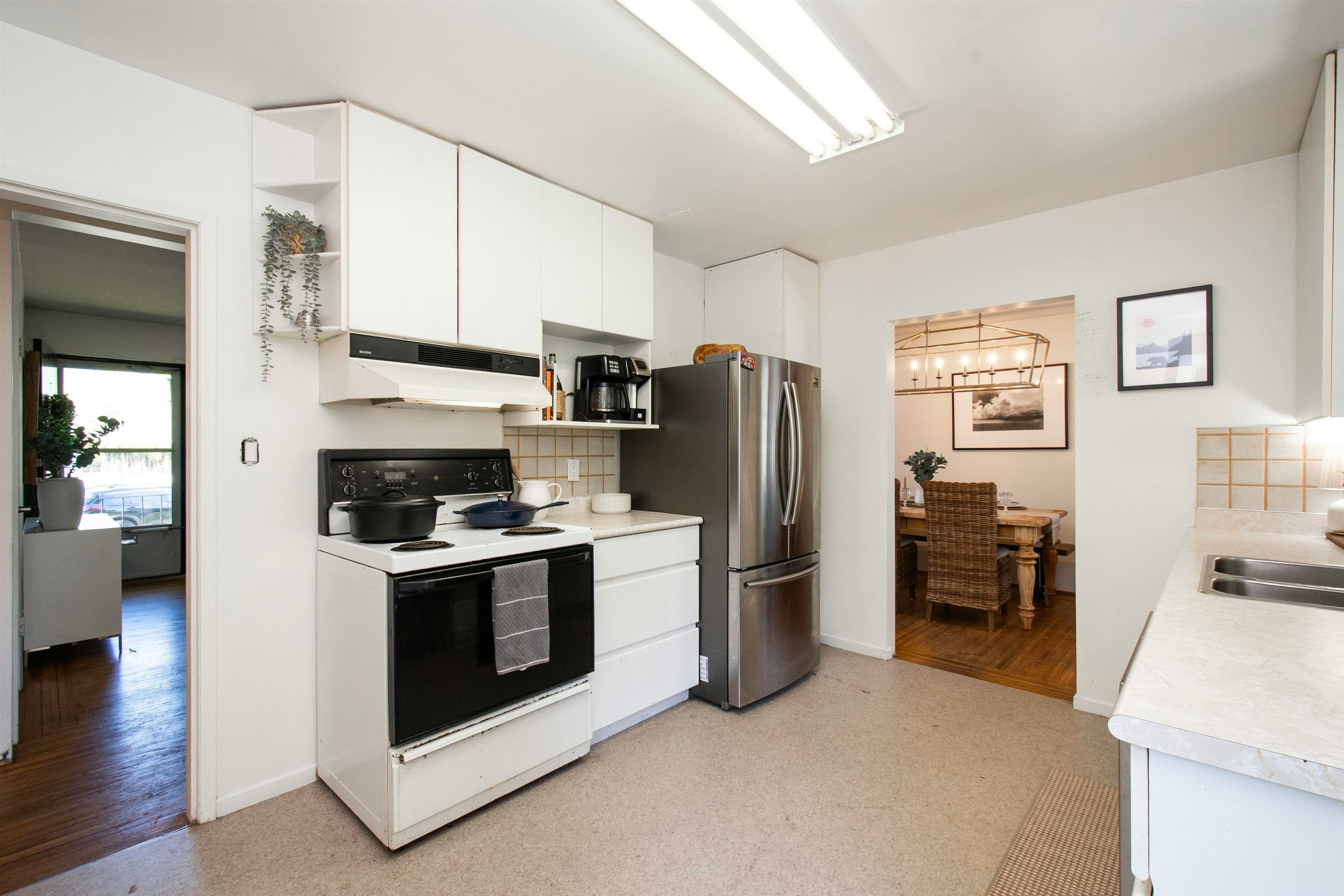 361 W 19th Street, North Vancouver, BC, V7M 1X7 - 10