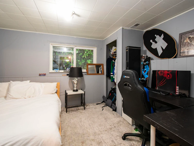 361 W 19th Street, North Vancouver, BC, V7M 1X7 - 17