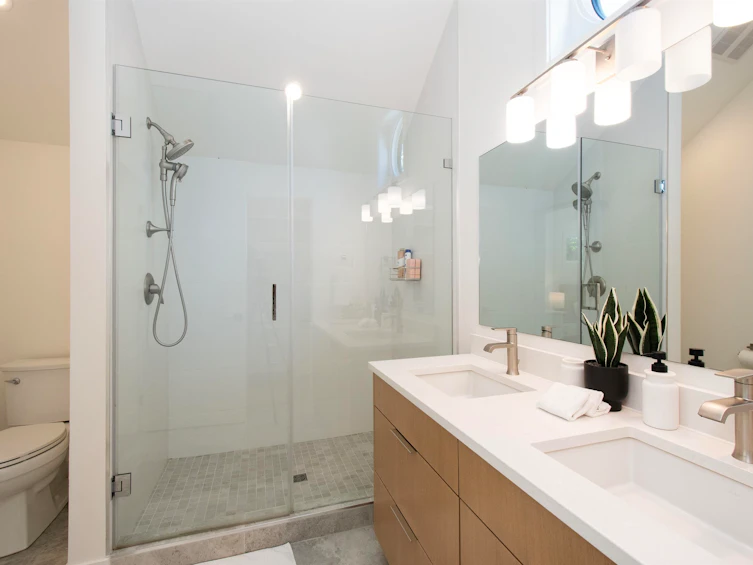 361 W 19th Street, North Vancouver, BC, V7M 1X7 - 38