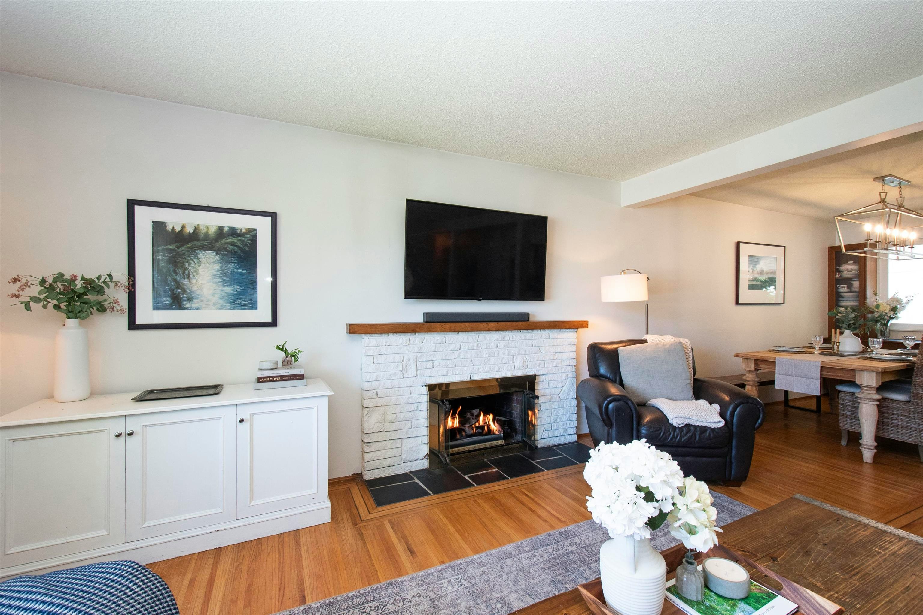 361 W 19th Street, North Vancouver, BC, V7M 1X7 - 6
