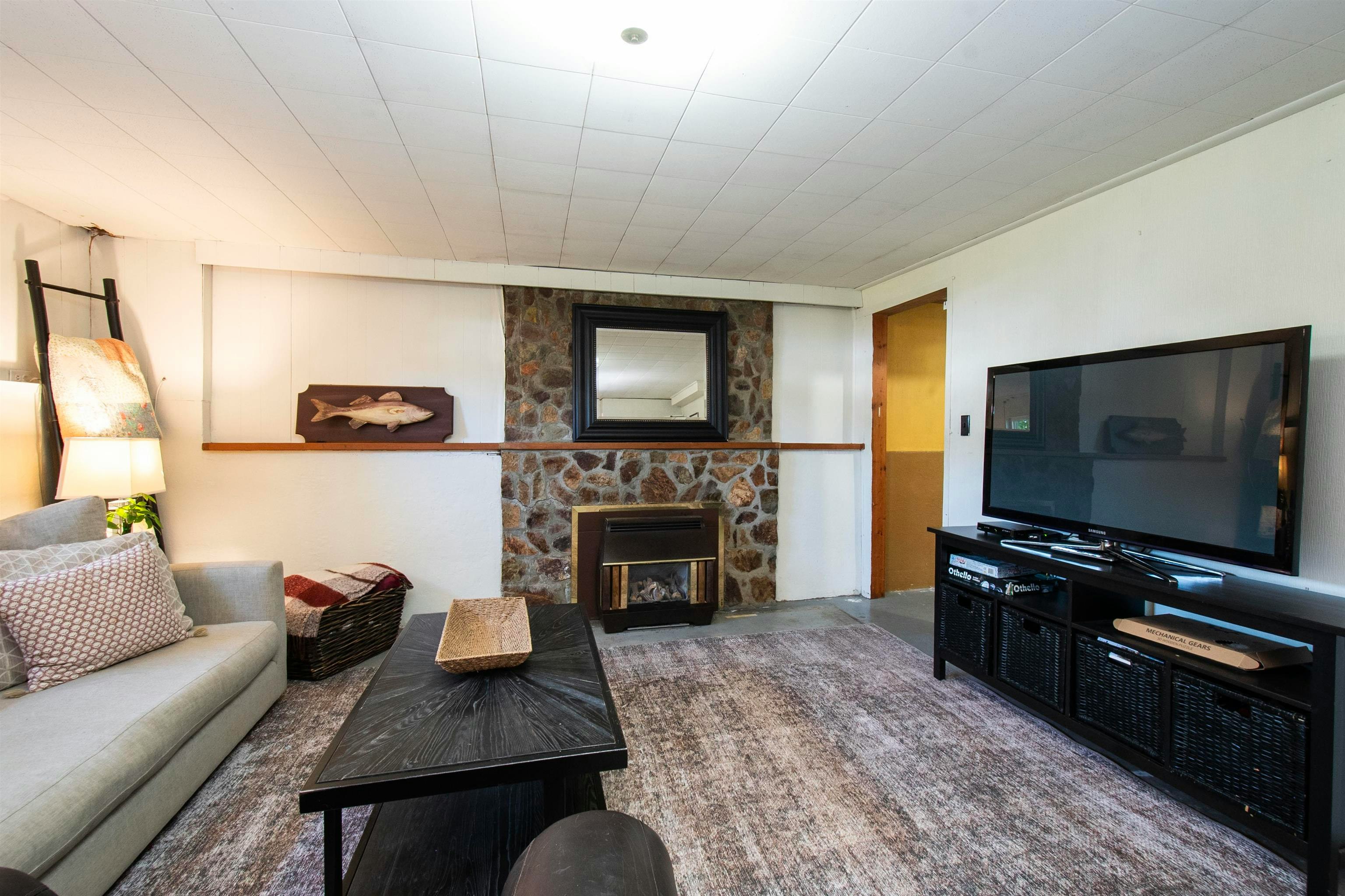 361 W 19th Street, North Vancouver, BC, V7M 1X7 - 16