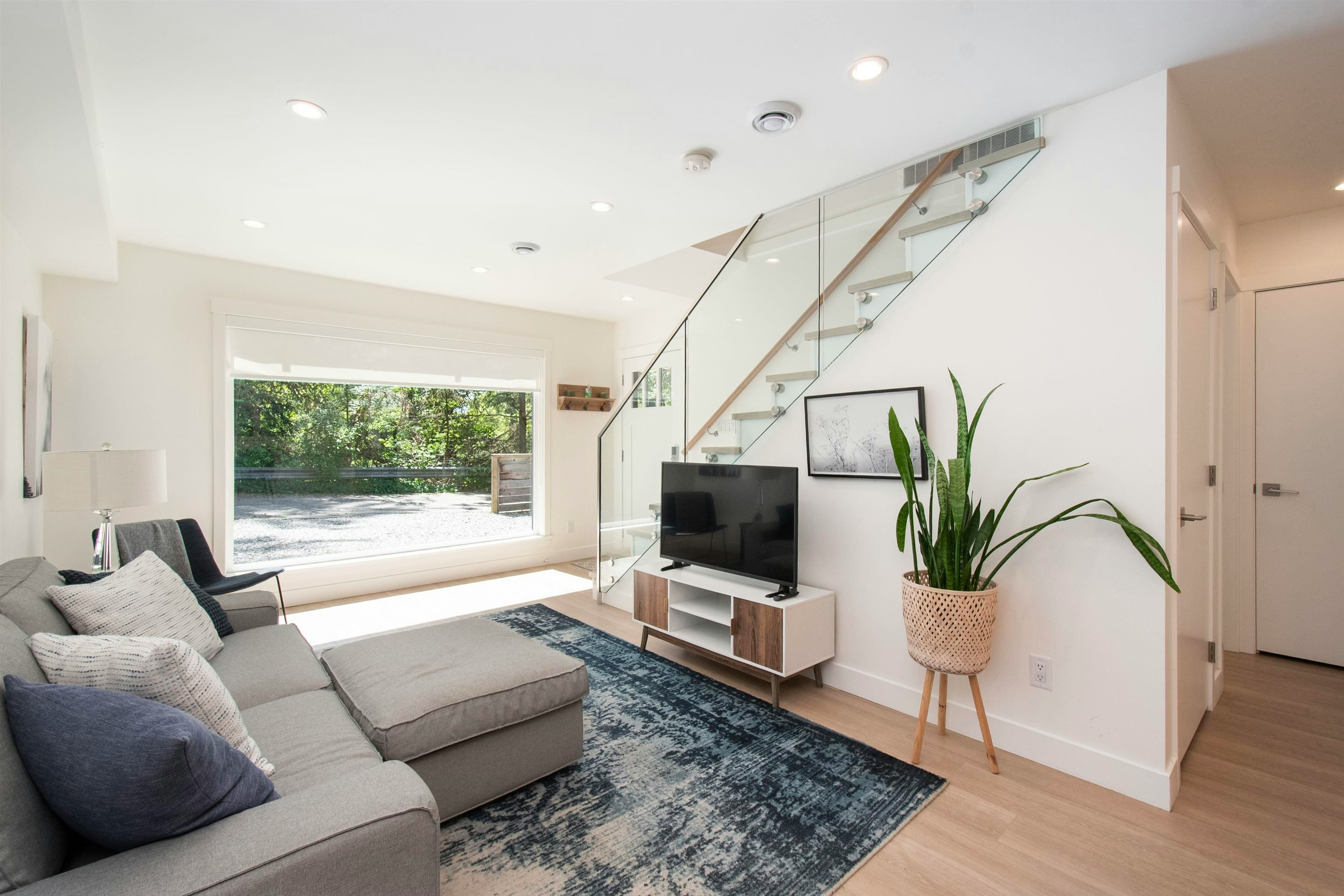 361 W 19th Street, North Vancouver, BC, V7M 1X7 - 24