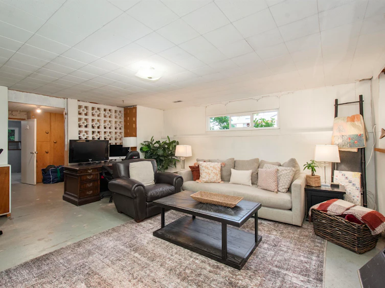 361 W 19th Street, North Vancouver, BC, V7M 1X7 - 15