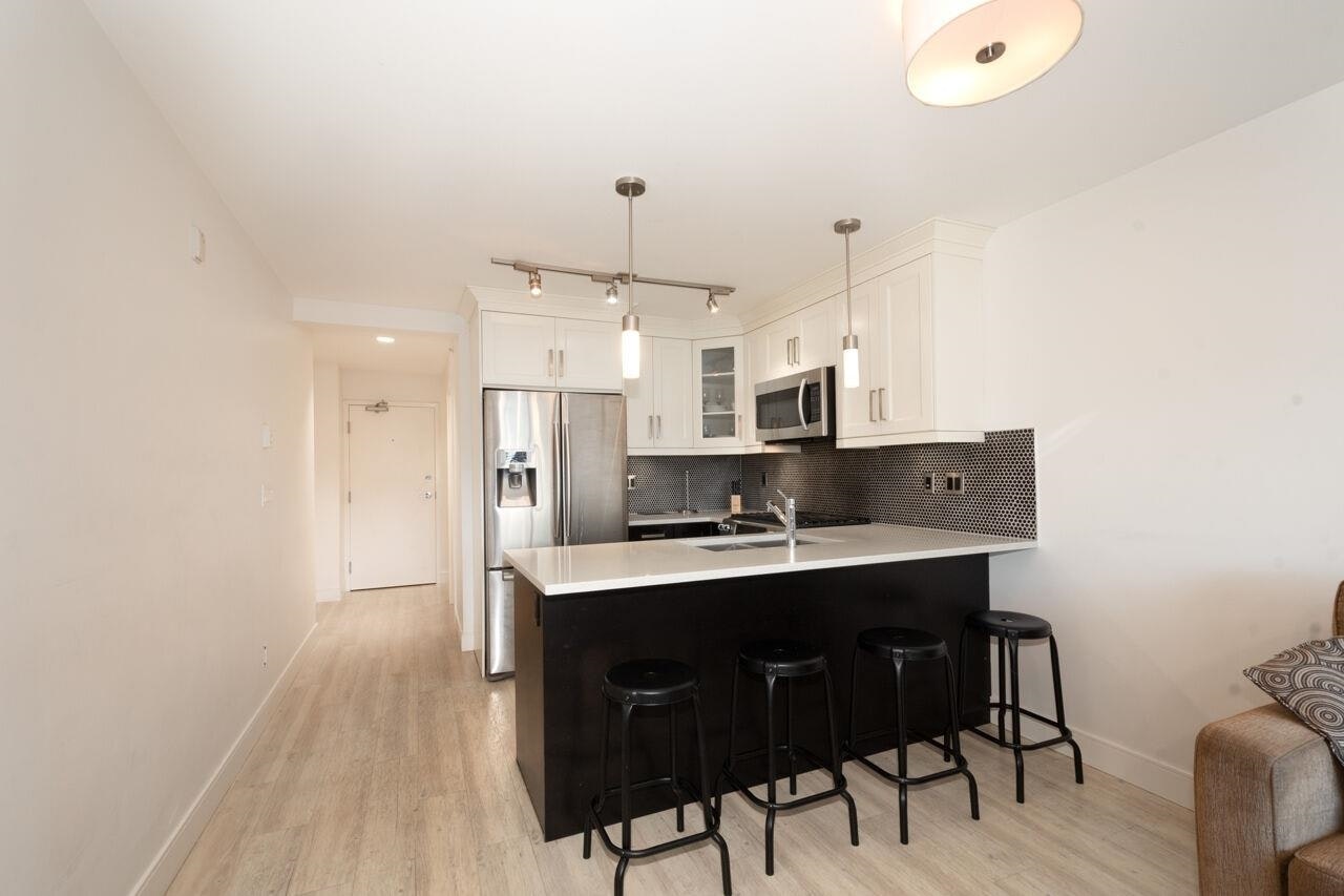 4548 Hastings Street, Burnaby, BC, V5C 2K4 - 9
