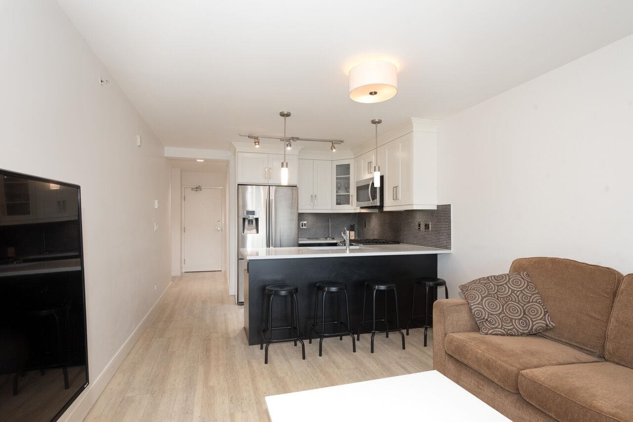 4548 Hastings Street, Burnaby, BC, V5C 2K4 - 8