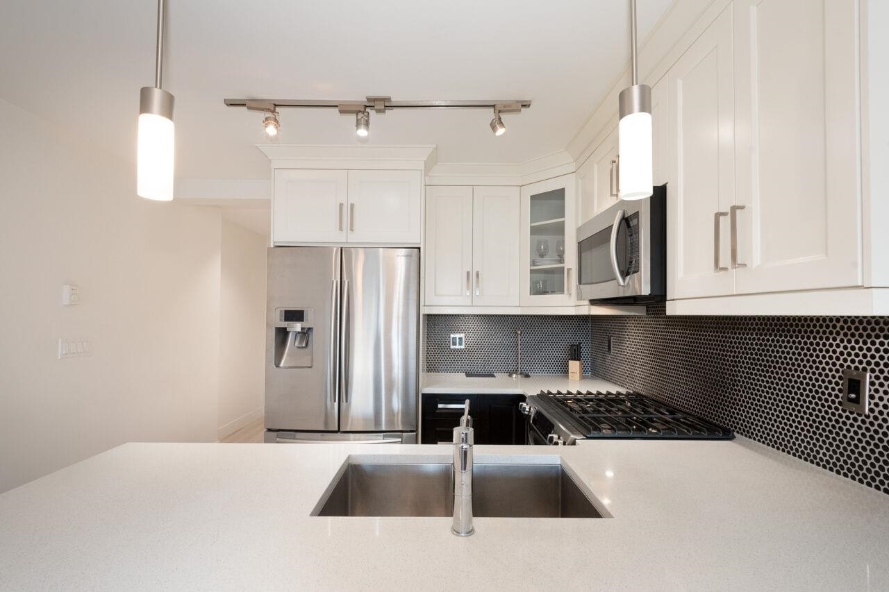 4548 Hastings Street, Burnaby, BC, V5C 2K4 - 12