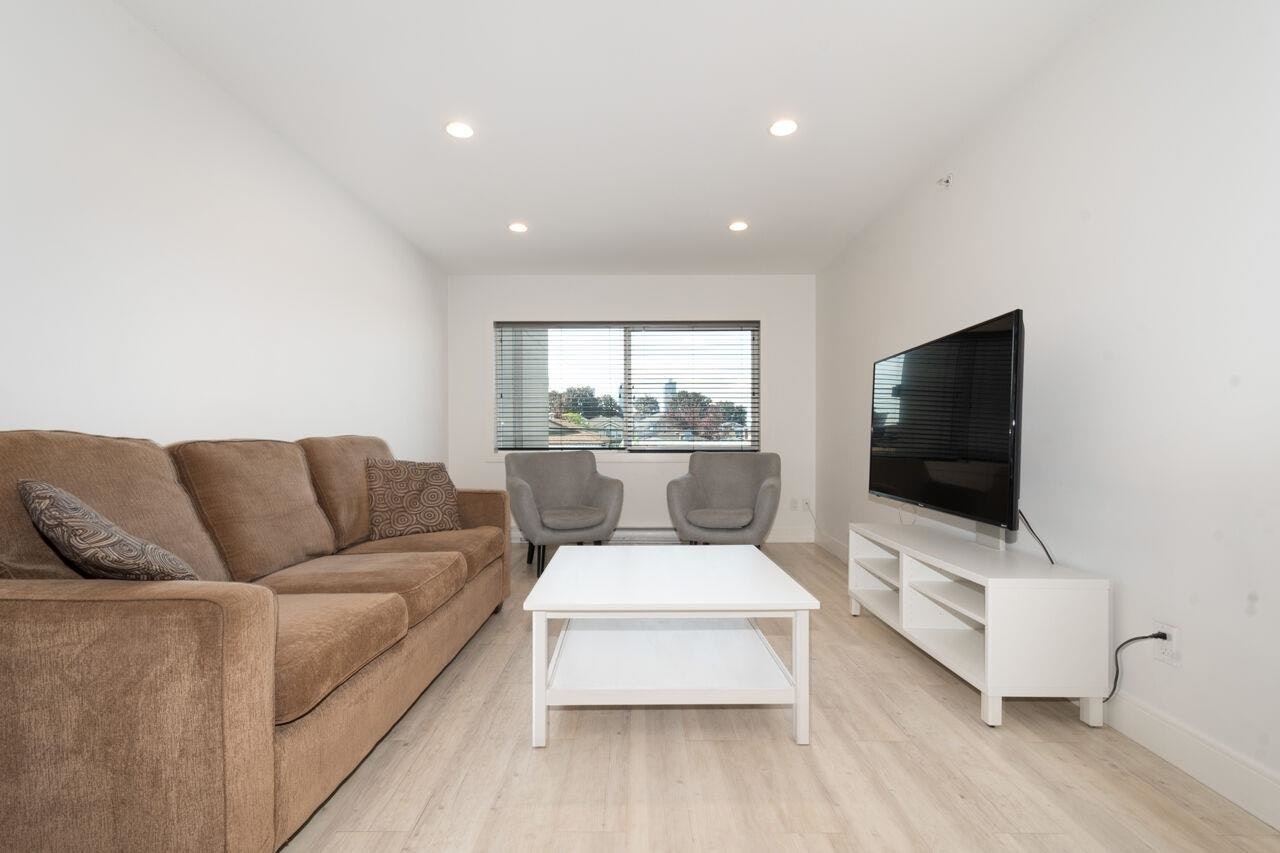 4548 Hastings Street, Burnaby, BC, V5C 2K4 - 2