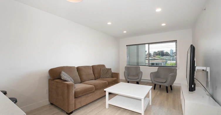 4548 Hastings Street, Burnaby, BC, V5C 2K4 - 5