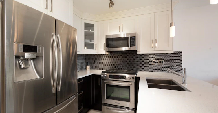 4548 Hastings Street, Burnaby, BC, V5C 2K4 - 11