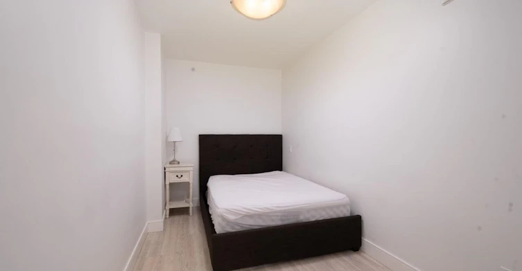 4548 Hastings Street, Burnaby, BC, V5C 2K4 - 13