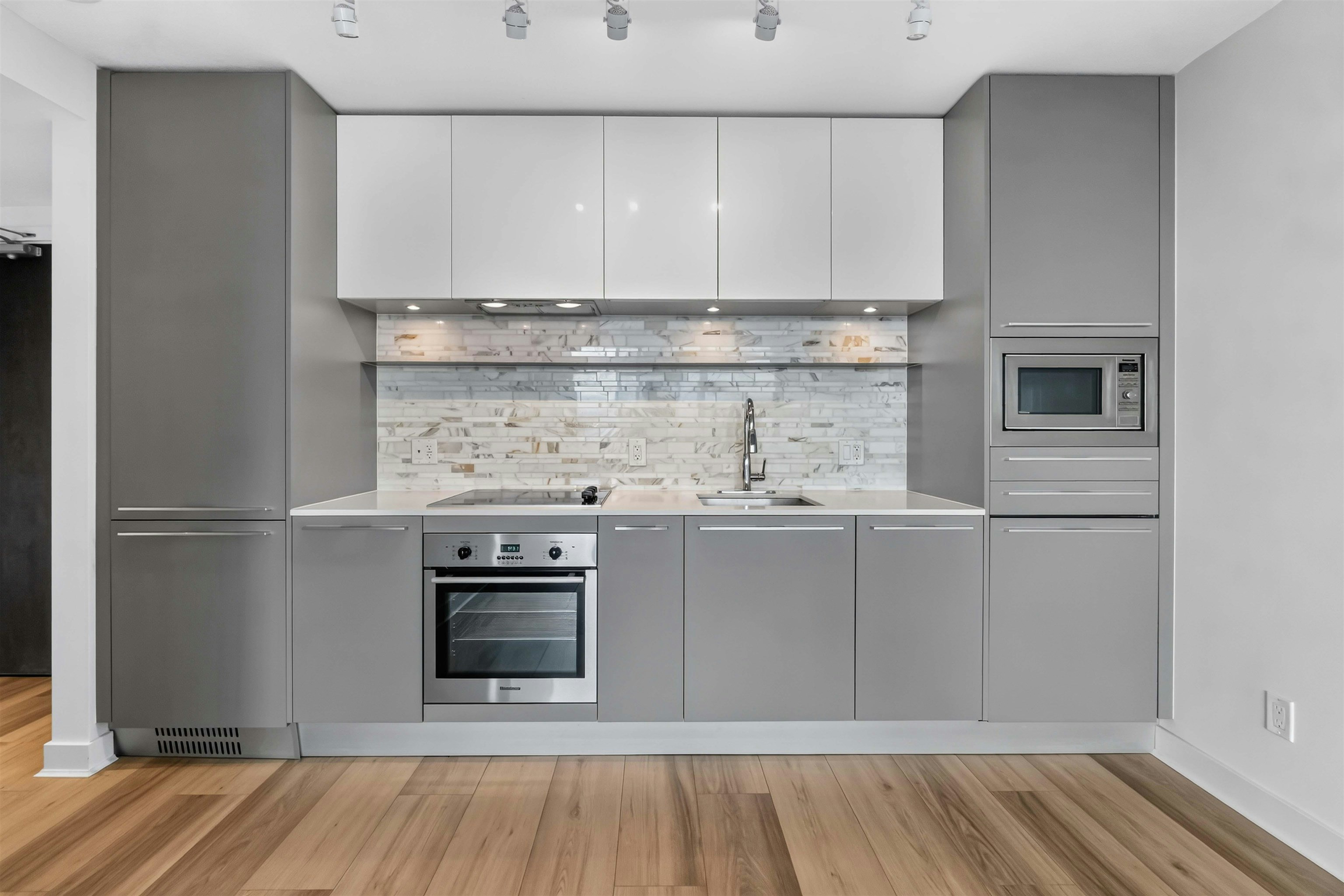 2206-8131 Nunavut Lane - 2