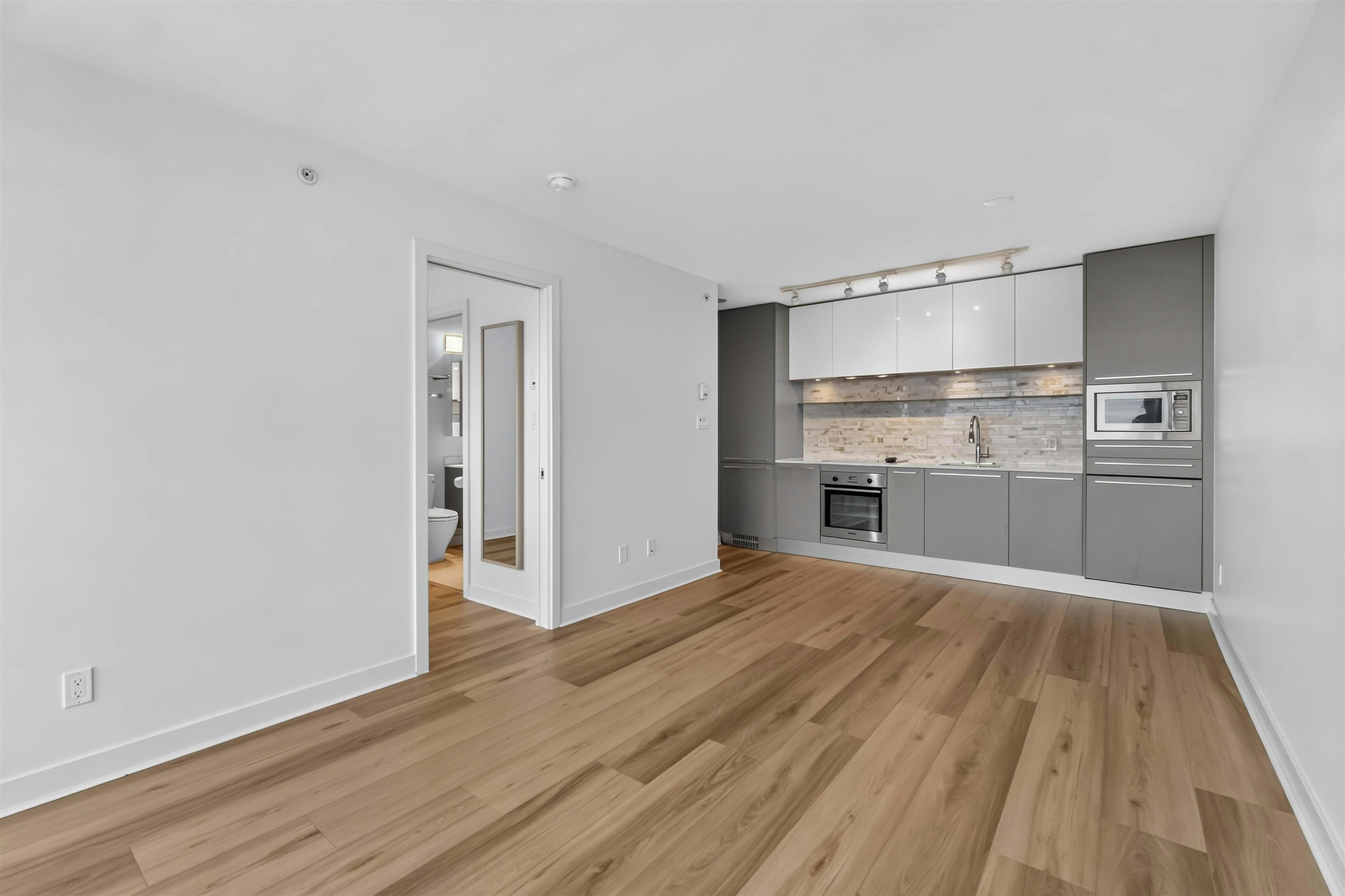 2206-8131 Nunavut Lane, Vancouver, BC, V5X 0E2 - 12