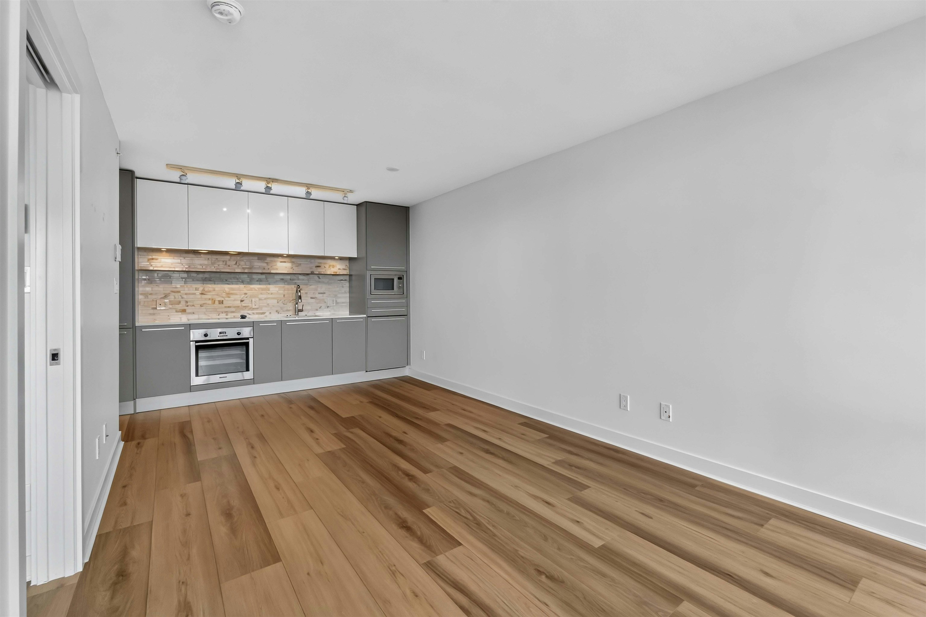 2206-8131 Nunavut Lane, Vancouver, BC, V5X 0E2 - 14