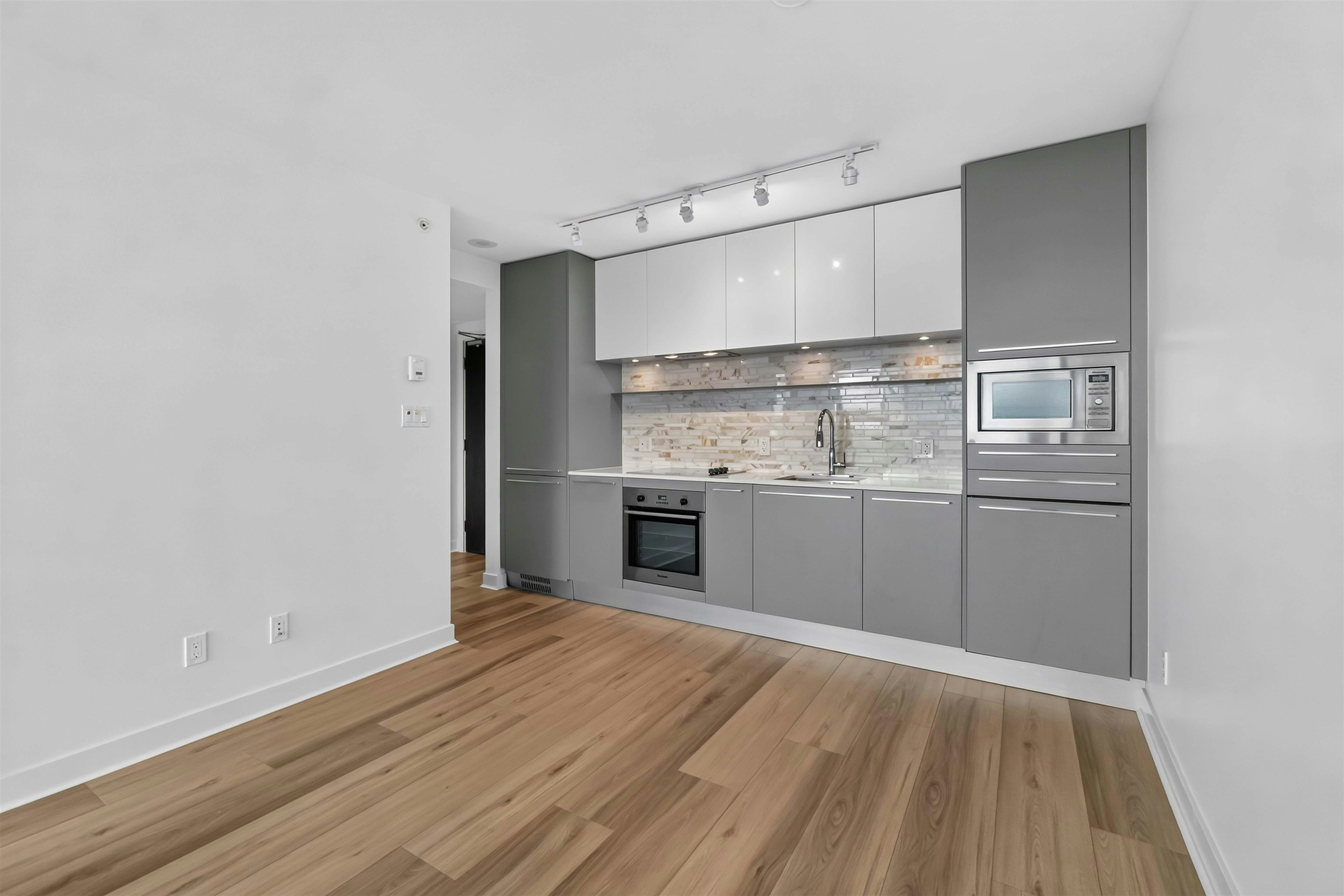 2206-8131 Nunavut Lane - 3