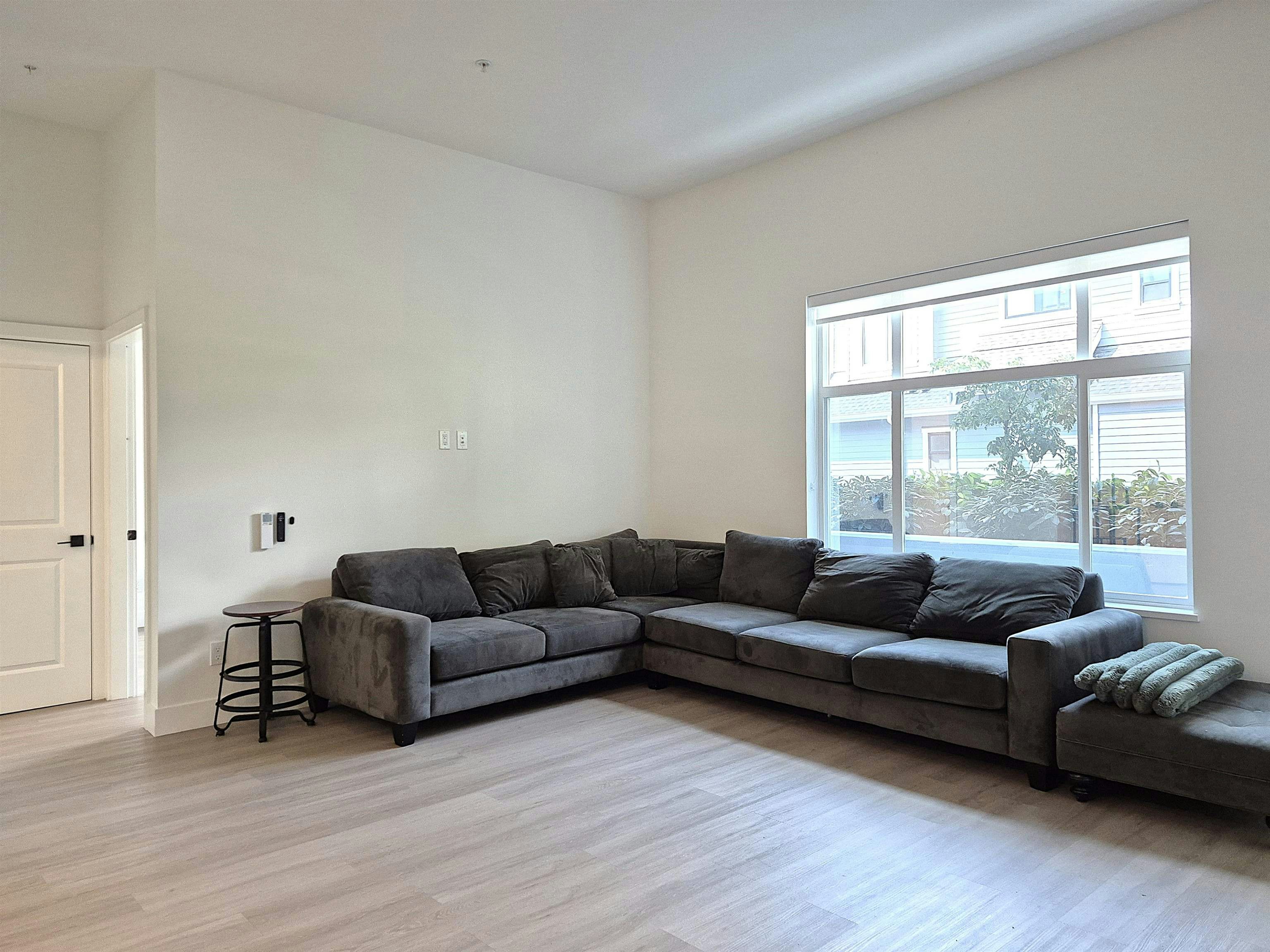 107-3528 146a Street, Surrey, BC, V4P 0H4 - 8