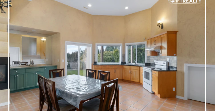 2570 Diamond Crescent, Coquitlam, BC, V3E 3A3 - 11