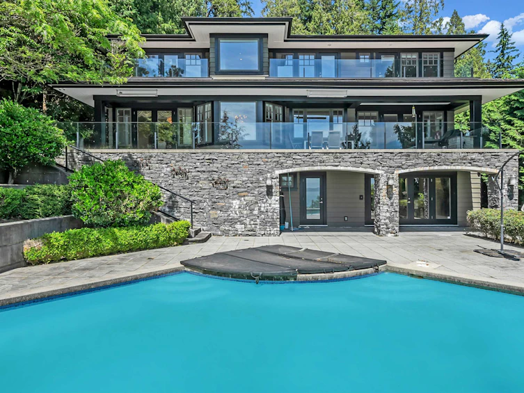 4668 Clovelly Walk, West Vancouver, BC, V7W 1H5