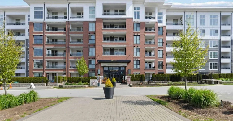 A311-8150 207 Street, Langley, BC, V2Y 4J5