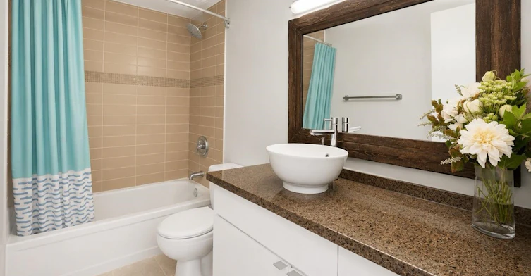 206-1340 Duches Avenue, West Vancouver, BC, V7T 1H6 - 6