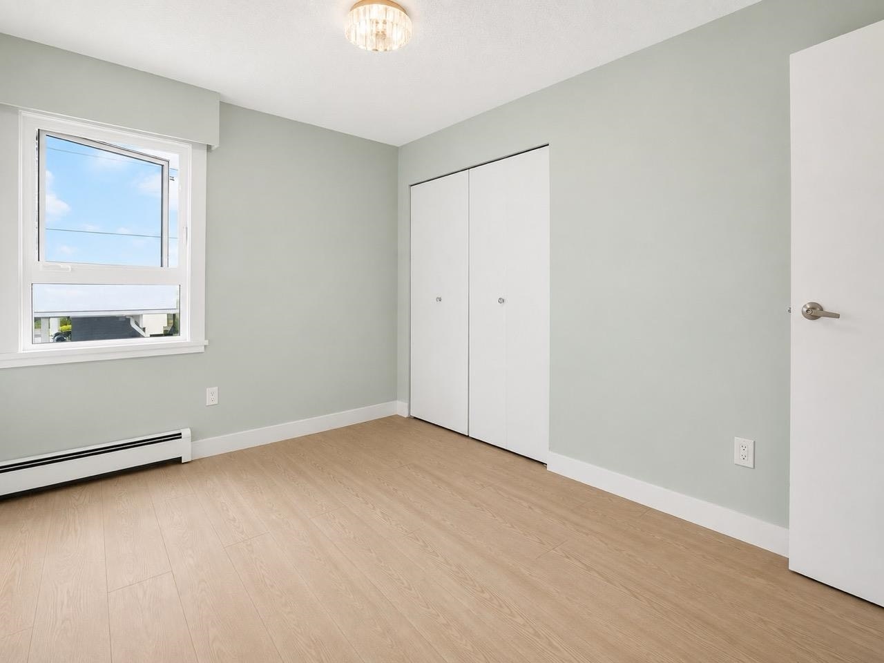 206-1340 Duches Avenue, West Vancouver, BC, V7T 1H6 - 5