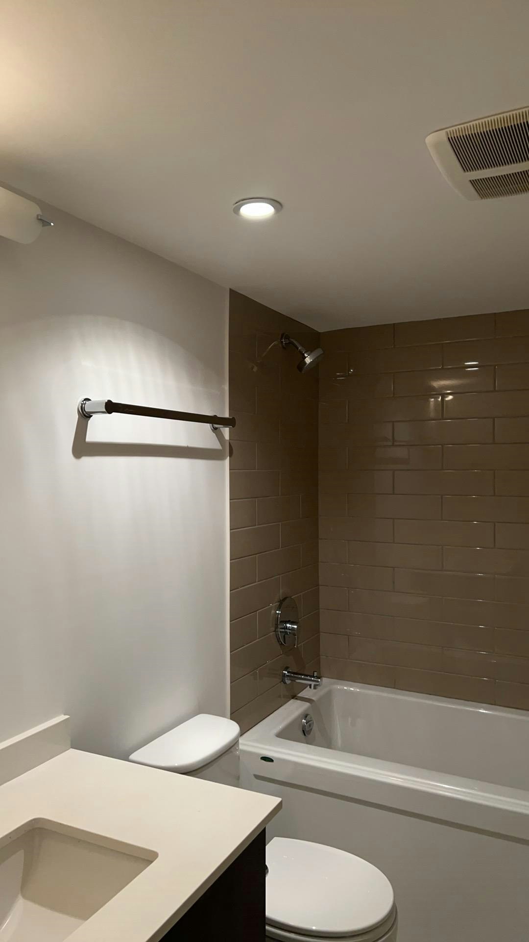 202-8965 160 Street, Surrey, BC, V4G 1N4 - 5