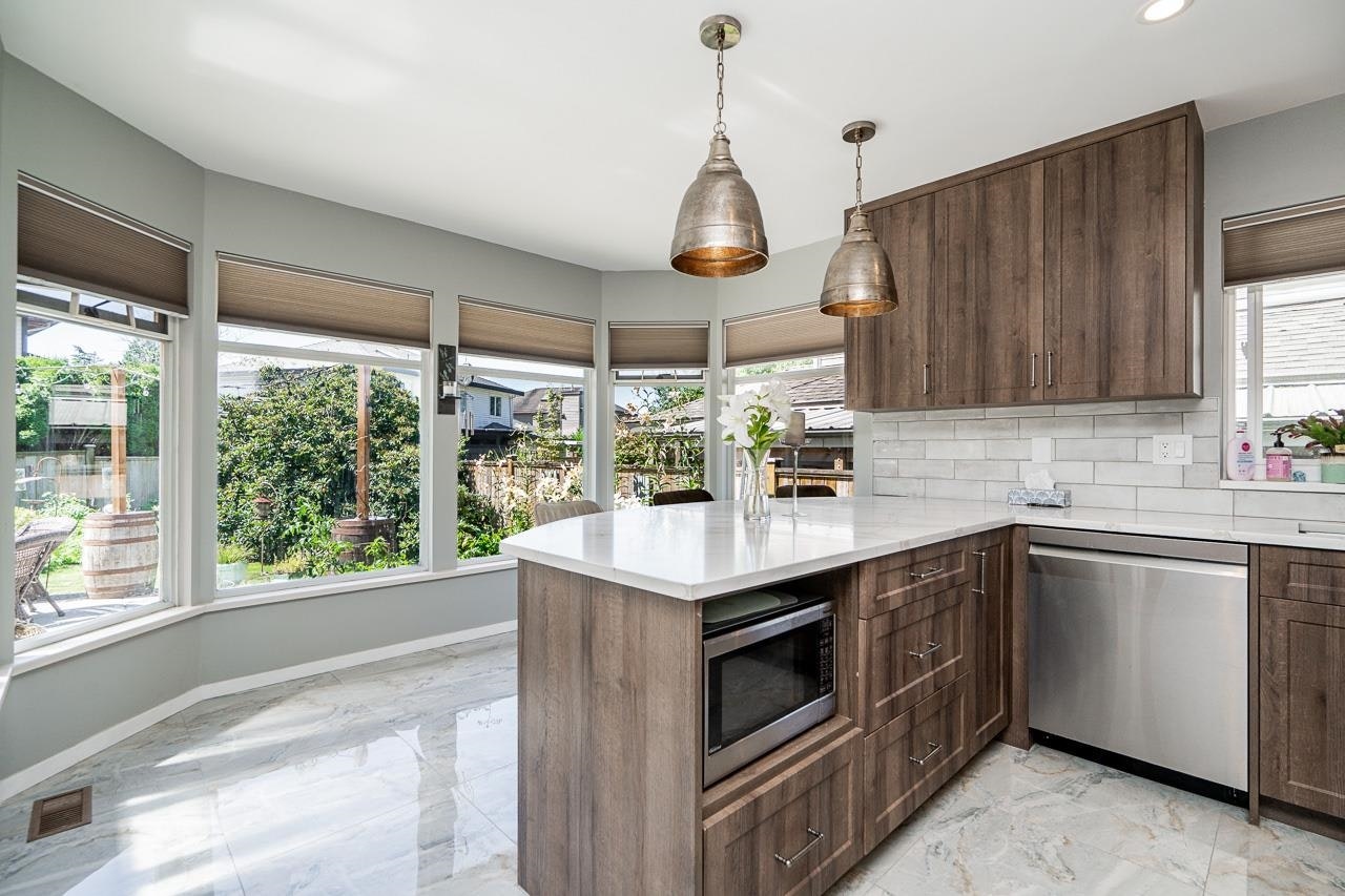12461 205 Street, Maple Ridge, BC, V2X 0B1 - 14