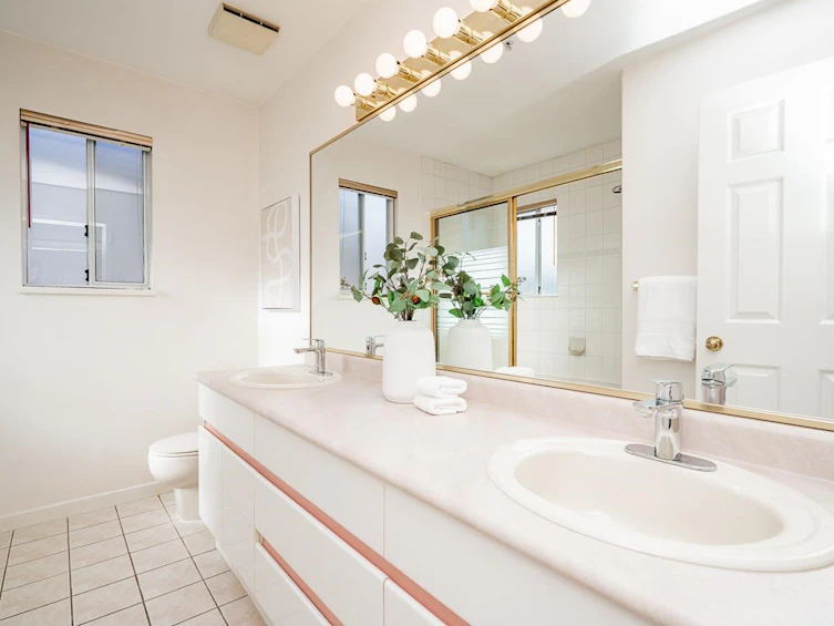 8568 French Street, Vancouver, BC, V6P 4W2 - 8