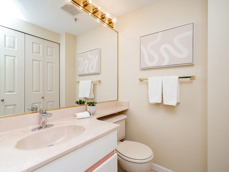 8568 French Street, Vancouver, BC, V6P 4W2 - 11