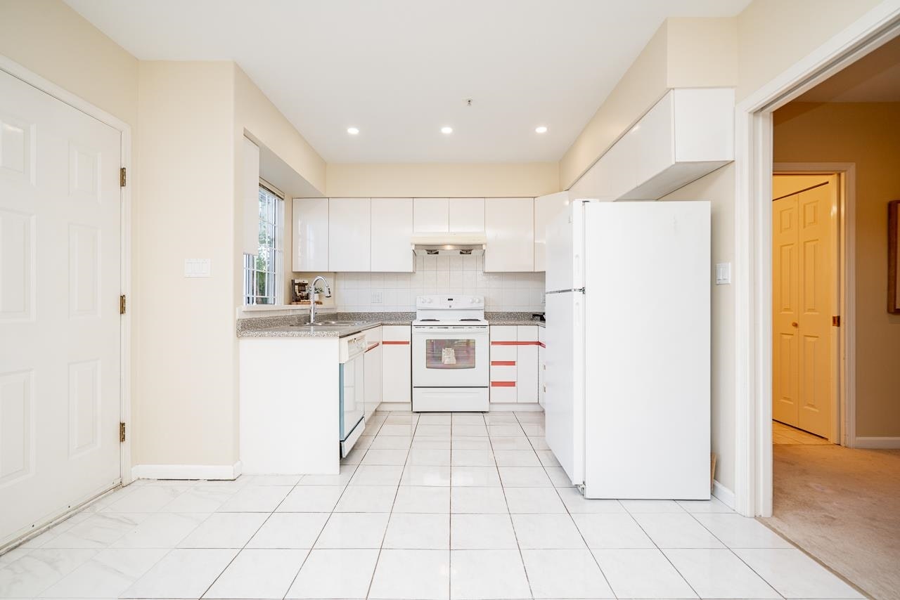 8568 French Street - 5