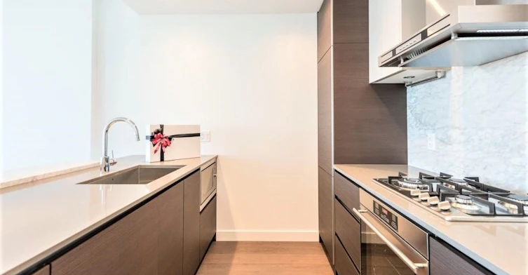 4807-4670 Assembly Way, Burnaby, BC, V3S 1C6 - 3