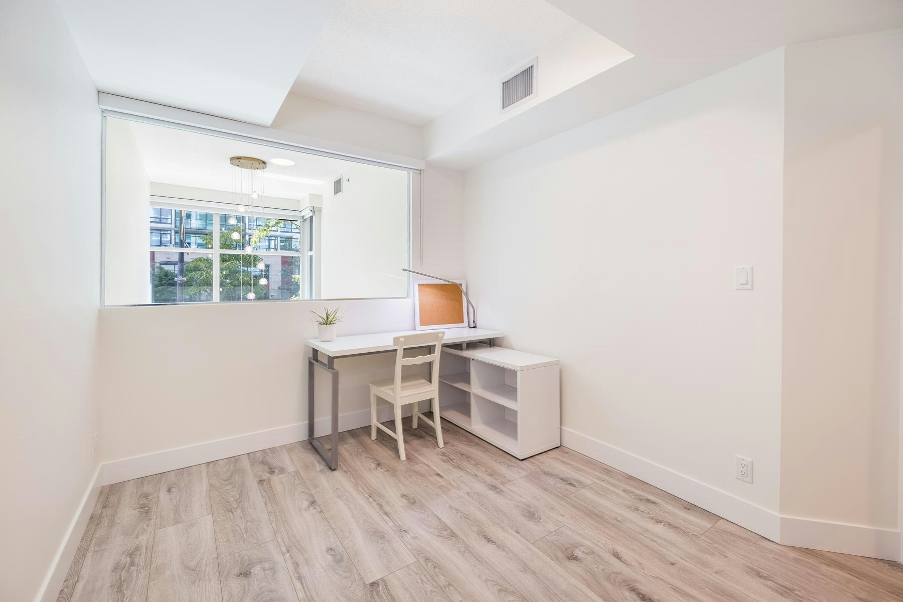 TH8-168 E Esplanade Avenue, North Vancouver, BC, V7L 4X8 - 21