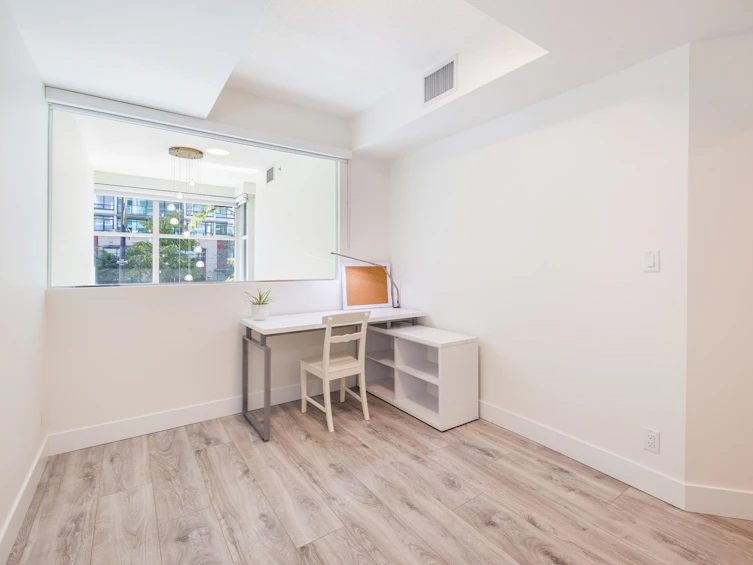 TH8-168 E Esplanade Avenue, North Vancouver, BC, V7L 4X8 - 21